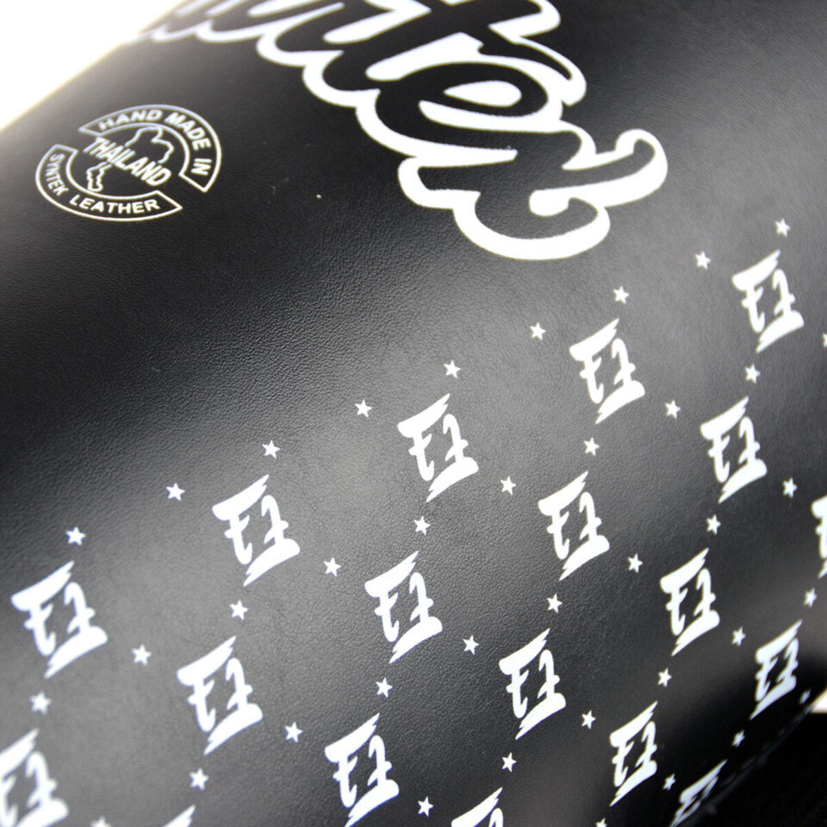 Fairtex SP5 Muay Thai Shin Pads-Black
